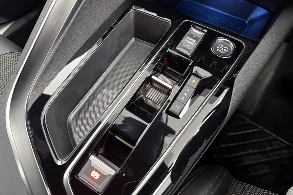 Peugeot 3008 GT Automatic Petrol SUV - Stock Number (1539682) - 16th supplementary image