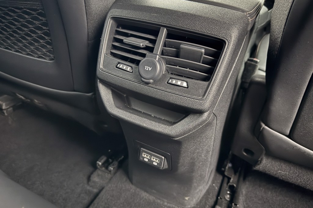 Peugeot 3008 GT Automatic Petrol SUV - Stock Number (1539682) - 25th supplementary image