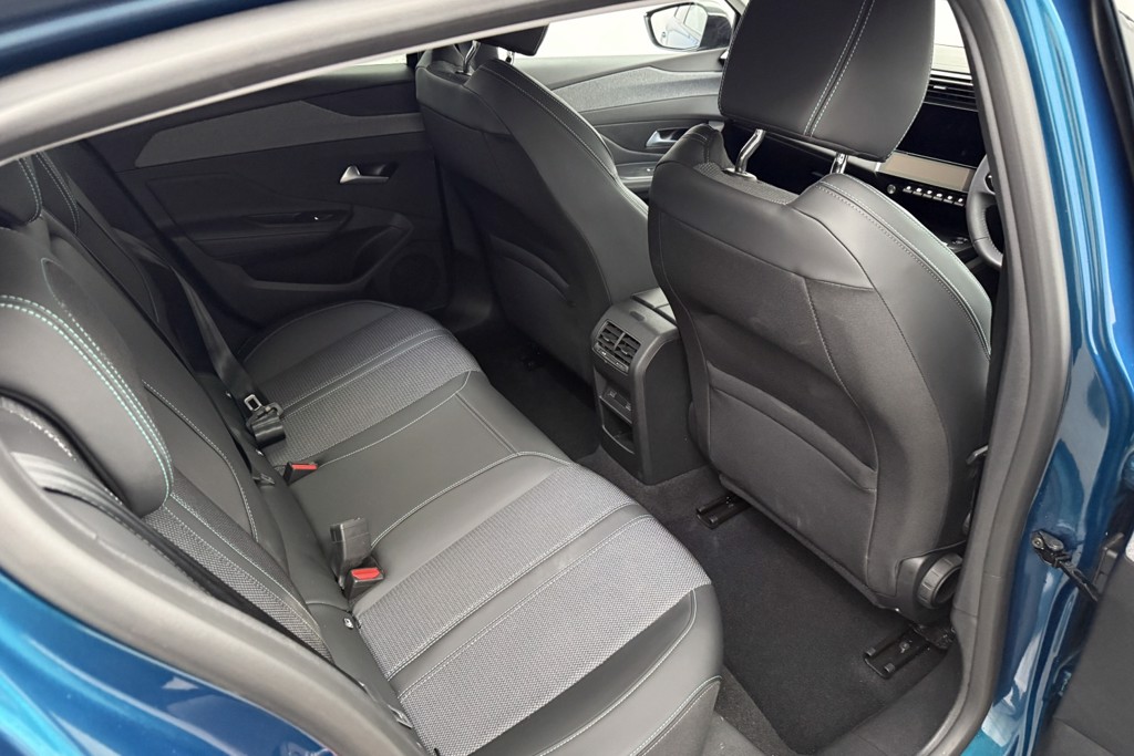 Peugeot 308 Allure Automatic Petrol Hatchback - Stock Number (1539704) - 21st supplementary image