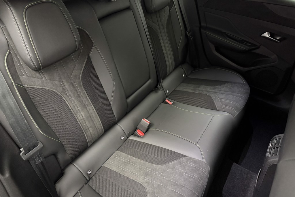 Peugeot 308 GT Automatic Petrol Hatchback - Stock Number (1539705) - 24th supplementary image