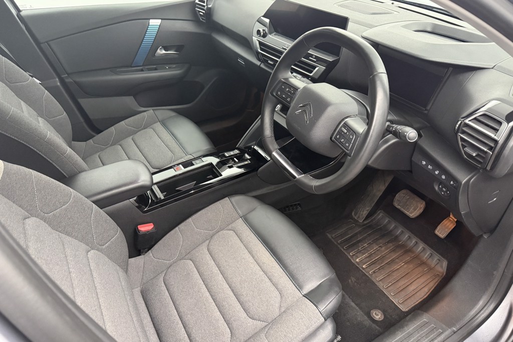 Citroen C4 Shine Automatic Electric Hatchback - Stock Number (1539747) - 1st supplementary image