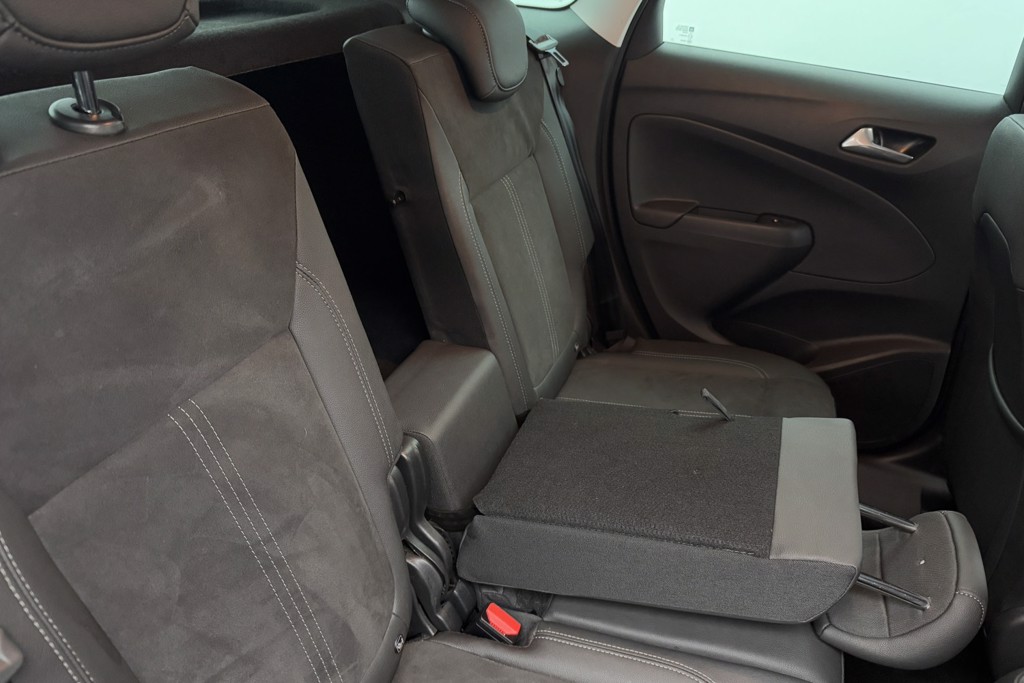 Vauxhall Crossland Ultimate Automatic Petrol SUV - Stock Number (1539787) - 17th supplementary image