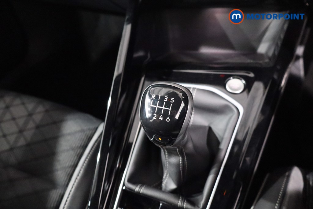 Volkswagen Golf R-Line Manual Petrol Hatchback - Stock Number (1539840) - 18th supplementary image