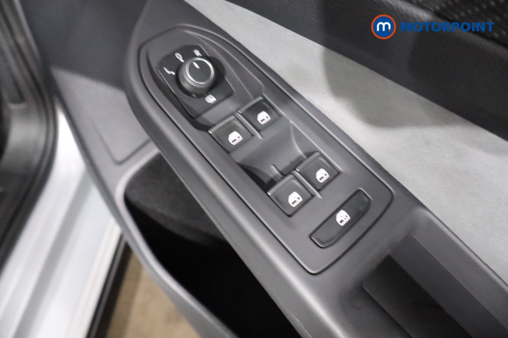 Volkswagen Golf R-Line Manual Petrol Hatchback - Stock Number (1539840) - 24th supplementary image