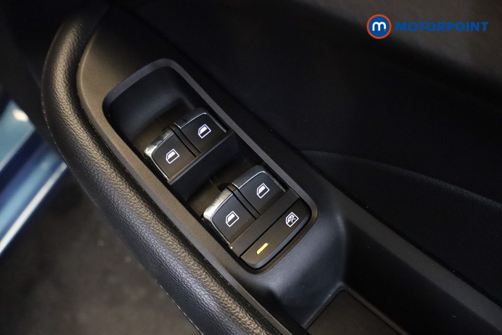 Mg Motor Uk MG5 Excite Automatic Electric Estate - Stock Number (1540181) - 7th supplementary image