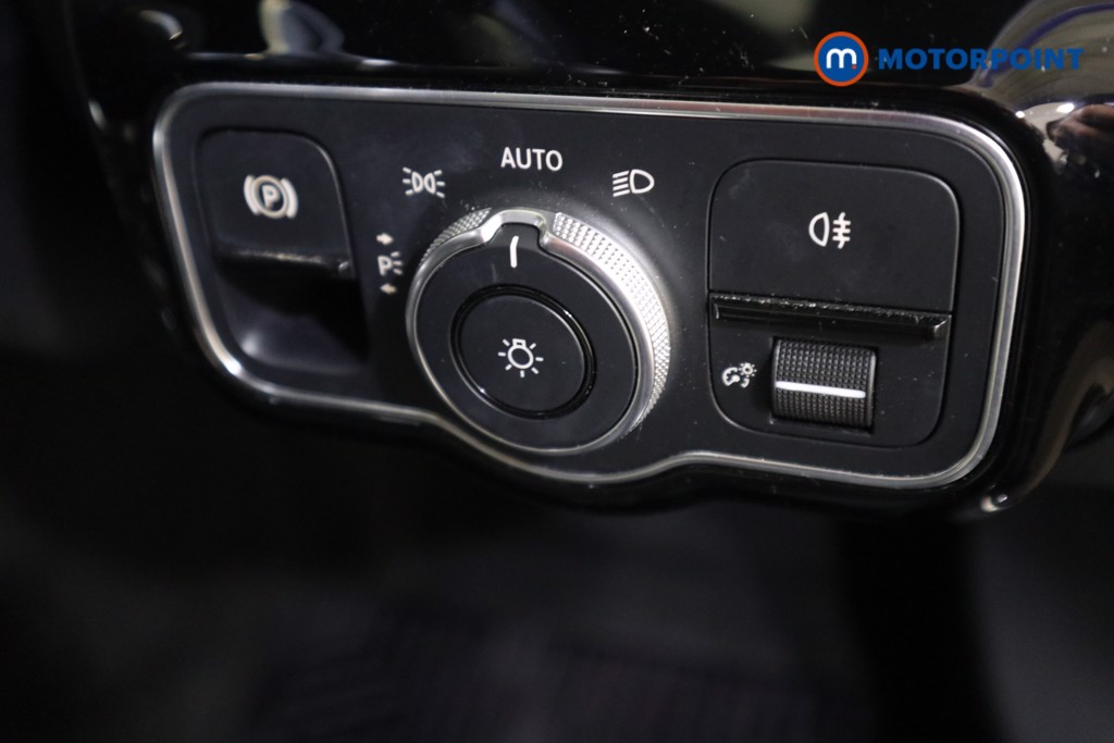 Mercedes-Benz CLA Amg Line Automatic Petrol Coupe - Stock Number (1540561) - 9th supplementary image