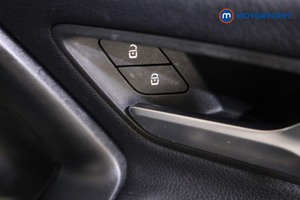 Mercedes-Benz CLA Amg Line Automatic Petrol Coupe - Stock Number (1540561) - 11th supplementary image