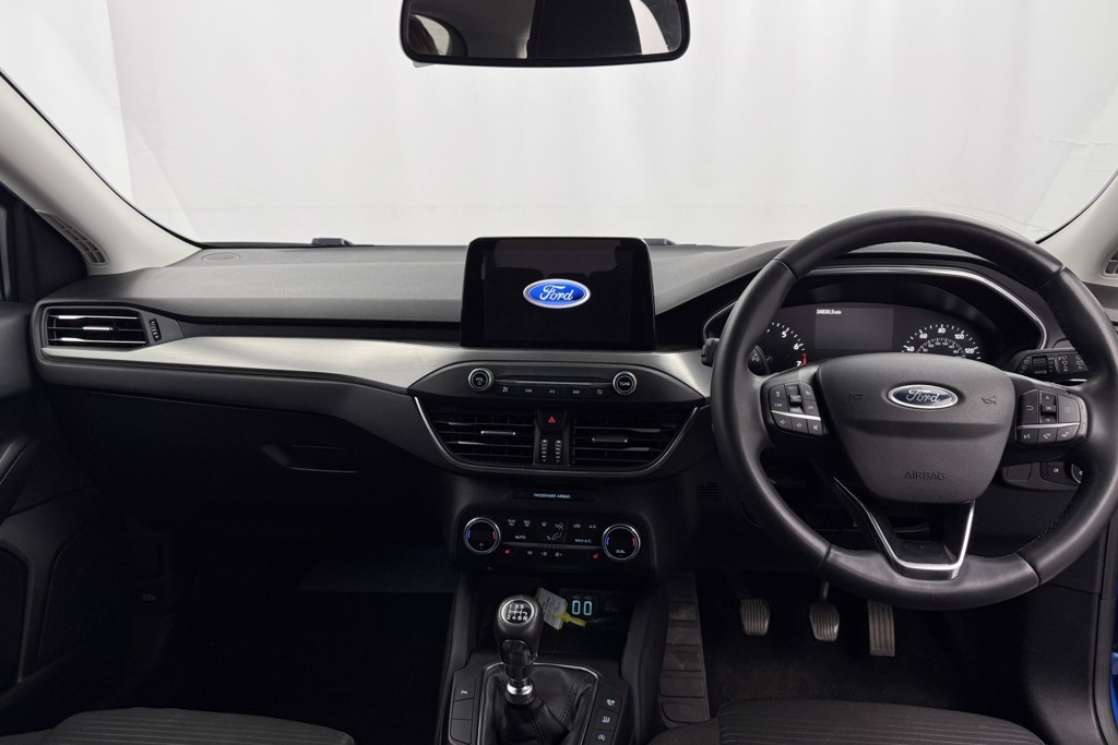 Ford Focus Titanium Edition Manual Petrol-Electric Hybrid Hatchback - Stock Number (1540798) - 2nd supplementary image