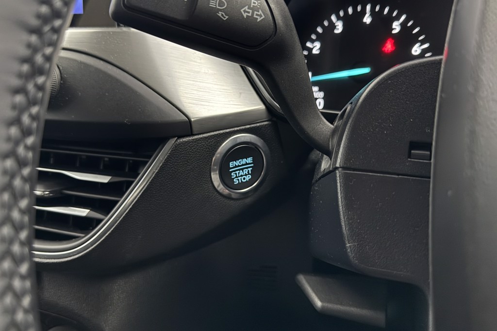 Ford Focus Titanium Edition Manual Petrol-Electric Hybrid Hatchback - Stock Number (1540798) - 16th supplementary image