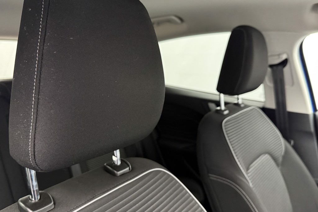 Ford Focus Titanium Edition Manual Petrol-Electric Hybrid Hatchback - Stock Number (1540798) - 21st supplementary image