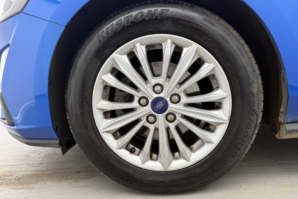 Ford Focus Titanium Edition Manual Petrol-Electric Hybrid Hatchback - Stock Number (1540798) - 31st supplementary image