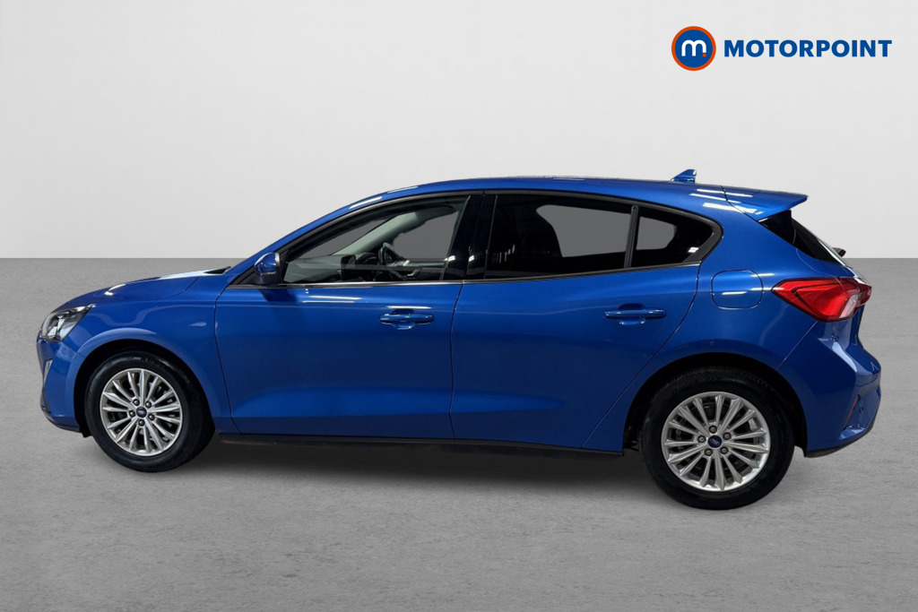 Ford Focus Titanium Edition Manual Petrol-Electric Hybrid Hatchback - Stock Number (1540798) - Passenger side