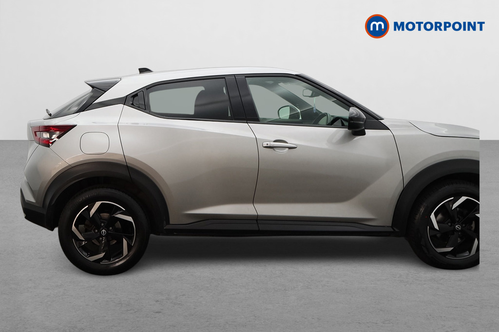Nissan Juke N-Connecta Automatic Petrol SUV - Stock Number (1541016) - Drivers side