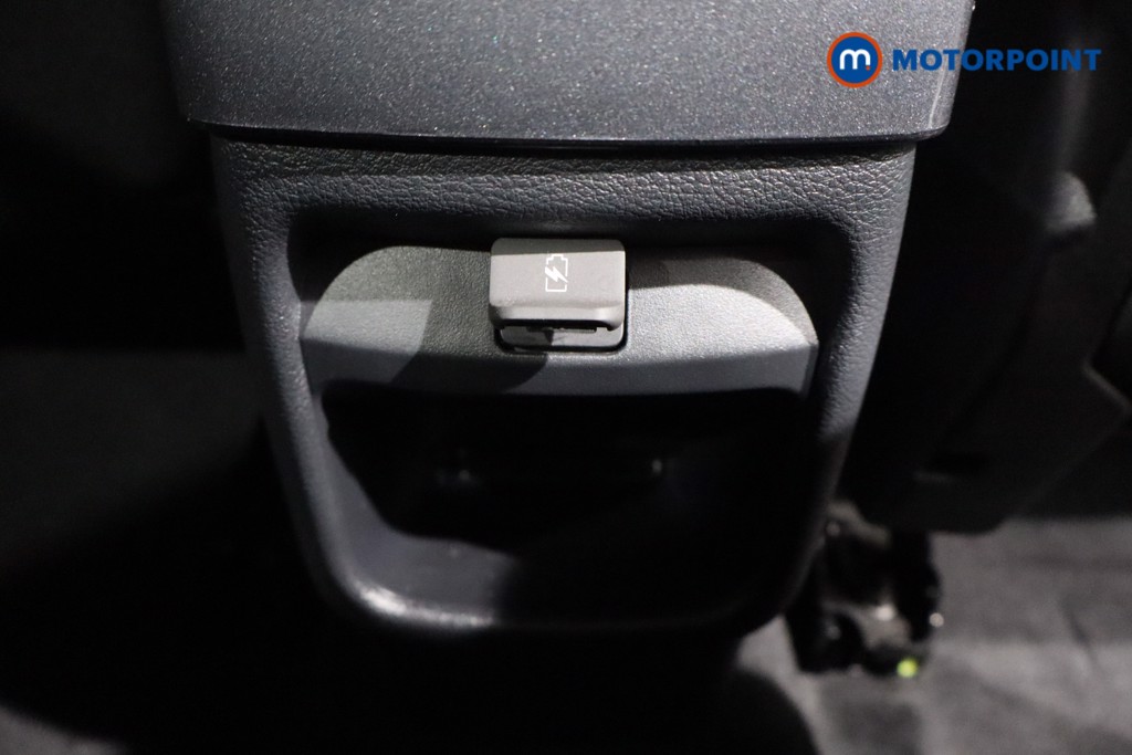 Nissan Juke Enigma Manual Petrol SUV - Stock Number (1541137) - 13th supplementary image