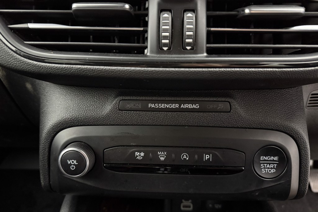 Ford Focus St-Line Edition Manual Petrol-Electric Hybrid Hatchback - Stock Number (1541483) - 8th supplementary image