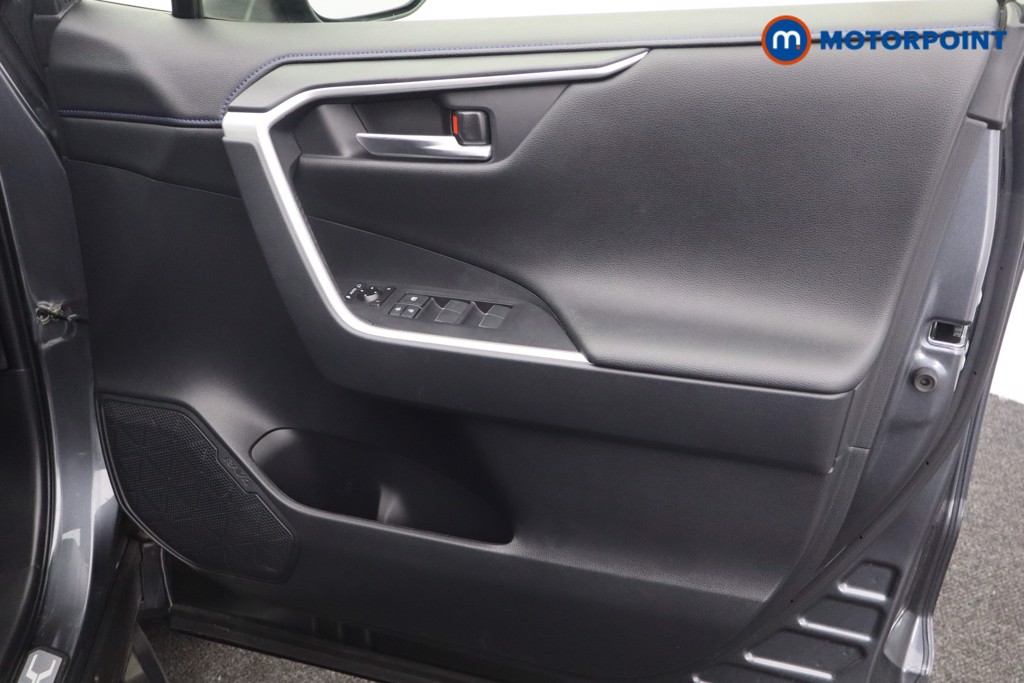 Toyota Rav4 Dynamic Automatic Petrol-Electric Hybrid SUV - Stock Number (1541565) - 16th supplementary image