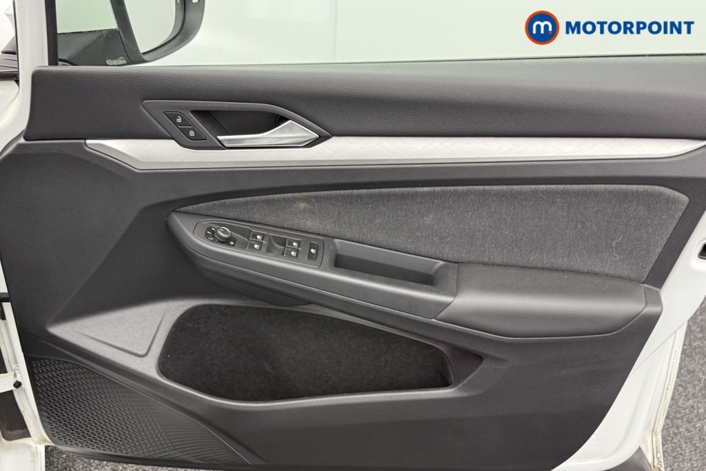 Volkswagen Golf Life Manual Petrol Hatchback - Stock Number (1541875) - 17th supplementary image