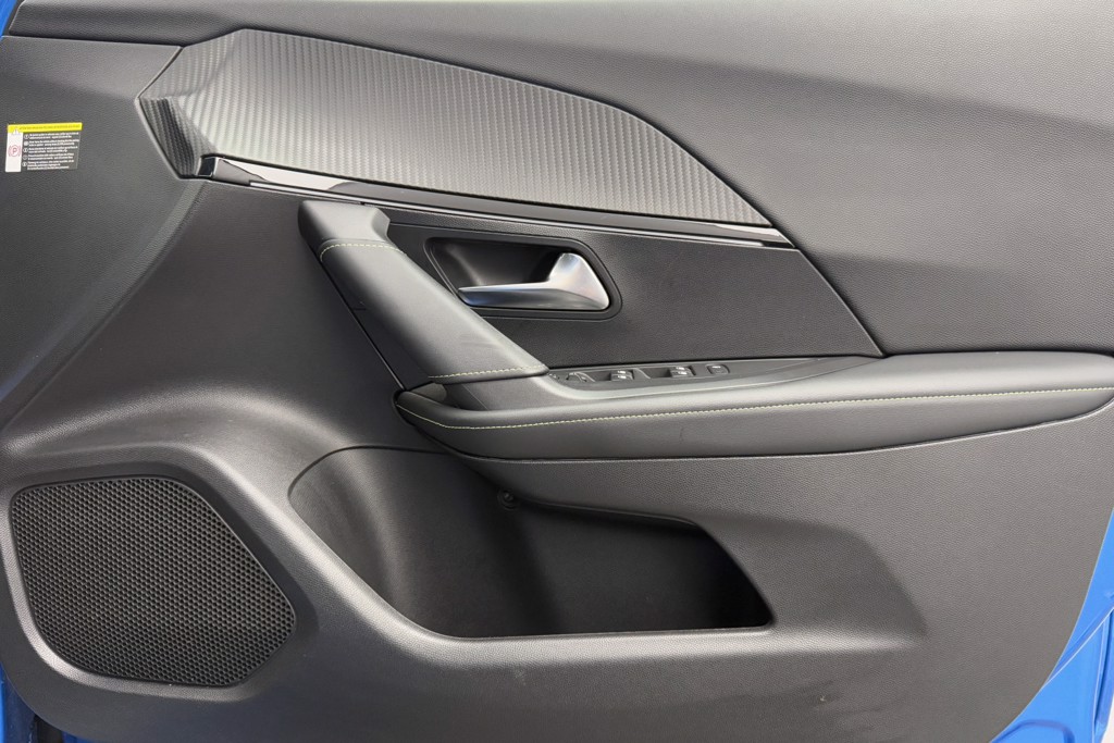 Peugeot 2008 GT Automatic Electric SUV - Stock Number (1542996) - 15th supplementary image