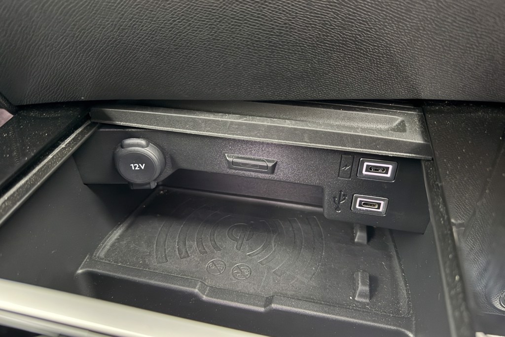 Vauxhall Astra Ultimate Manual Petrol Hatchback - Stock Number (1543481) - 14th supplementary image