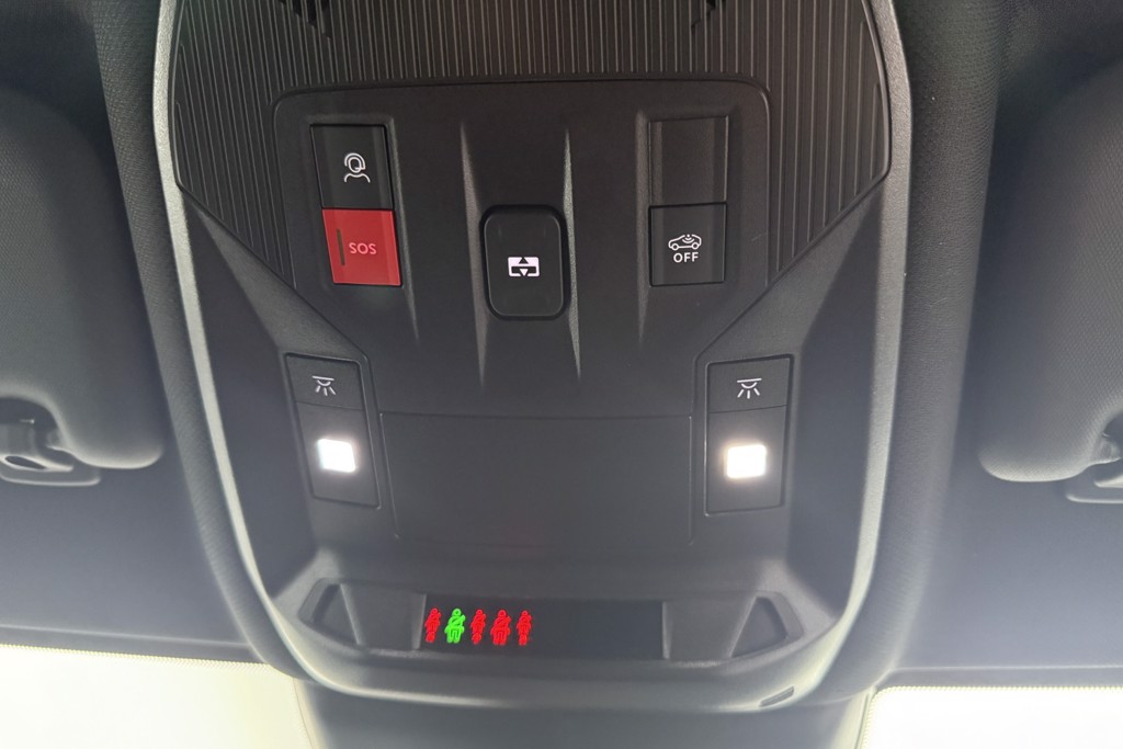 Vauxhall Astra Ultimate Manual Petrol Hatchback - Stock Number (1543481) - 16th supplementary image