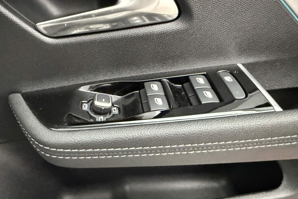Vauxhall Astra Ultimate Manual Petrol Hatchback - Stock Number (1543481) - 18th supplementary image