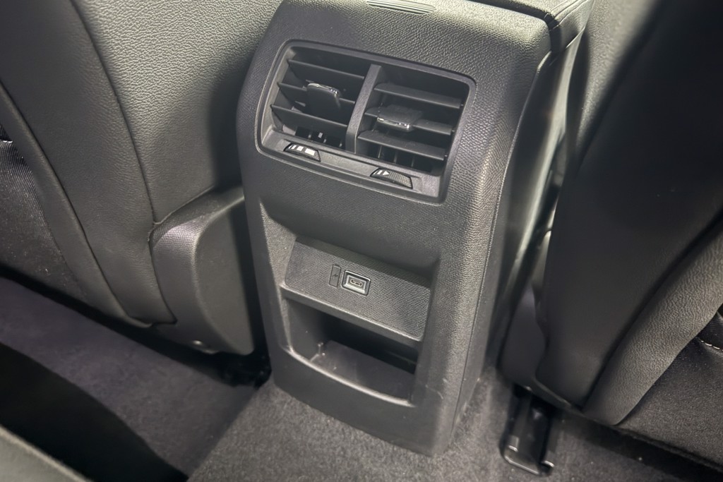 Vauxhall Astra Ultimate Manual Petrol Hatchback - Stock Number (1543481) - 23rd supplementary image