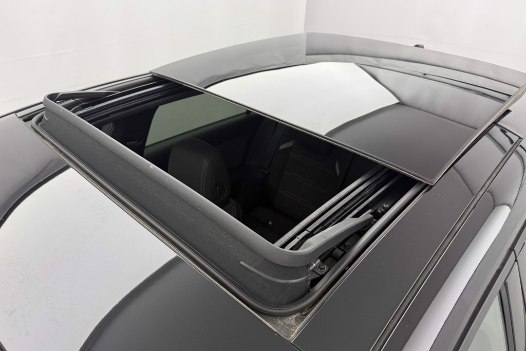Vauxhall Astra Ultimate Manual Petrol Hatchback - Stock Number (1543481) - 32nd supplementary image