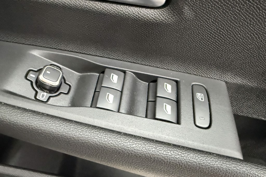 Vauxhall Astra Design Automatic Diesel Estate - Stock Number (1543497) - 17th supplementary image