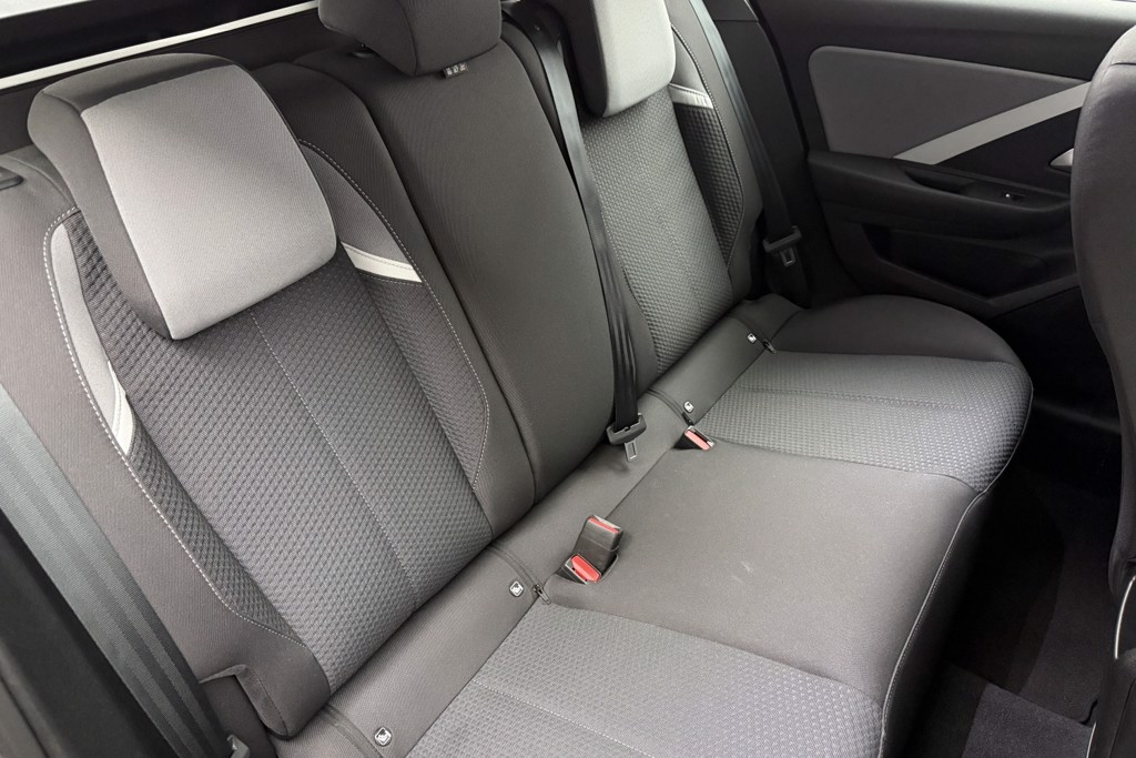 Vauxhall Astra Design Automatic Diesel Estate - Stock Number (1543497) - 21st supplementary image