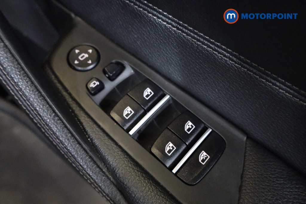 BMW 5 Series M Sport Automatic Petrol Plug-In Hybrid Estate - Stock Number (1543750) - 8th supplementary image