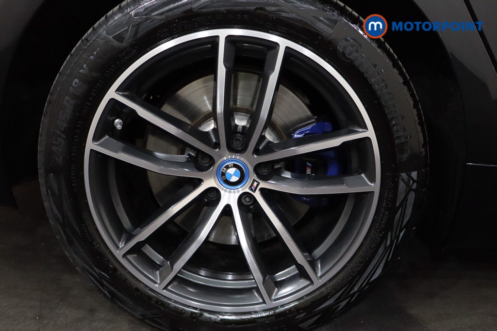 BMW 5 Series M Sport Automatic Petrol Plug-In Hybrid Estate - Stock Number (1543750) - 14th supplementary image