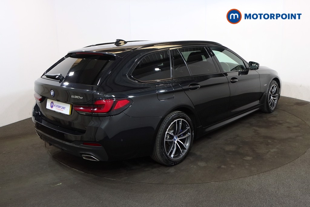 BMW 5 Series M Sport Automatic Petrol Plug-In Hybrid Estate - Stock Number (1543750) - Drivers side rear corner