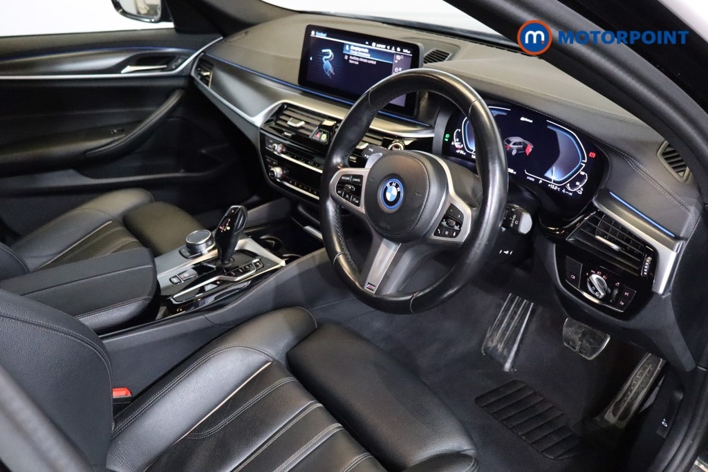 BMW 5 Series M Sport Automatic Petrol Plug-In Hybrid Estate - Stock Number (1543750) - 1st supplementary image