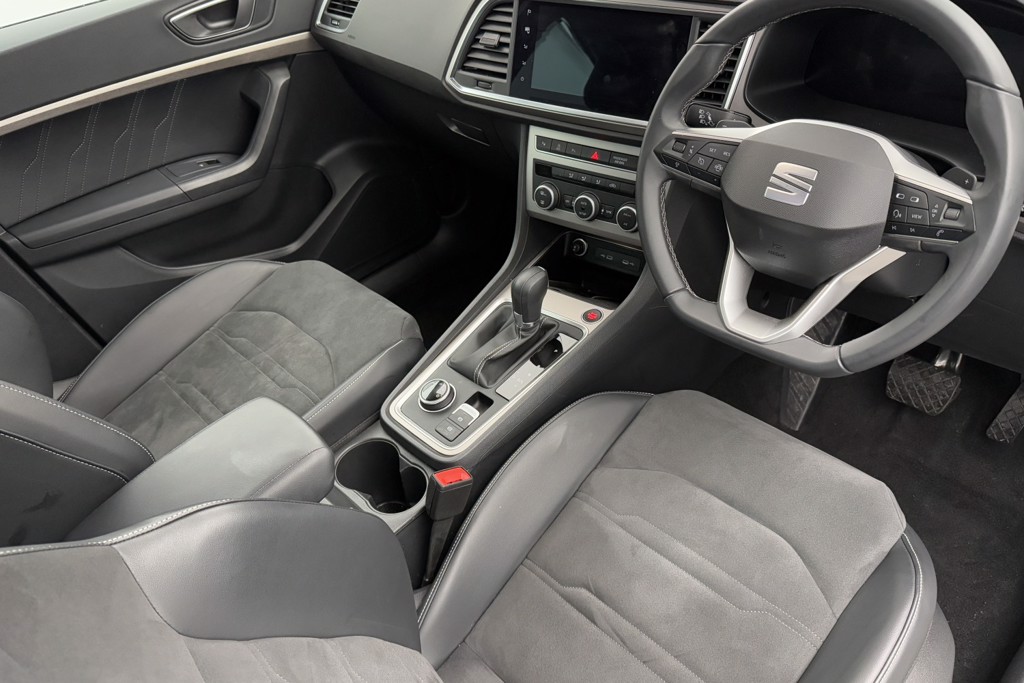 Seat Ateca Xperience Automatic Petrol SUV - Stock Number (1543874) - 1st supplementary image