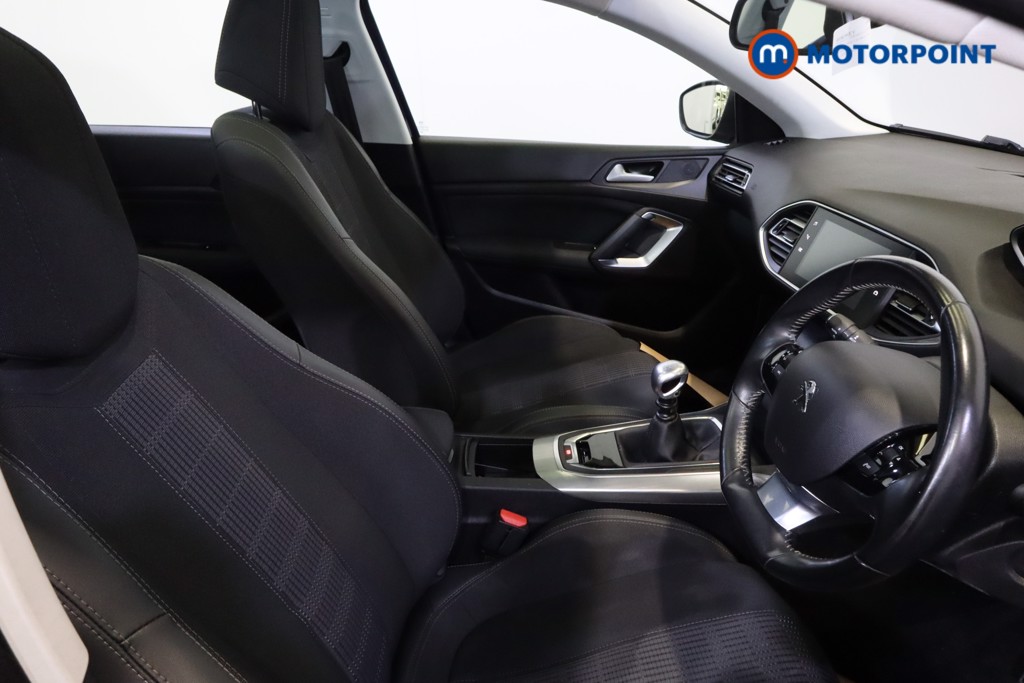 Peugeot 308 Allure Manual Petrol Hatchback - Stock Number (1544082) - 11th supplementary image