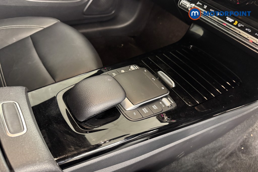 Mercedes-Benz CLA Amg Line Automatic Petrol Coupe - Stock Number (1544286) - 10th supplementary image