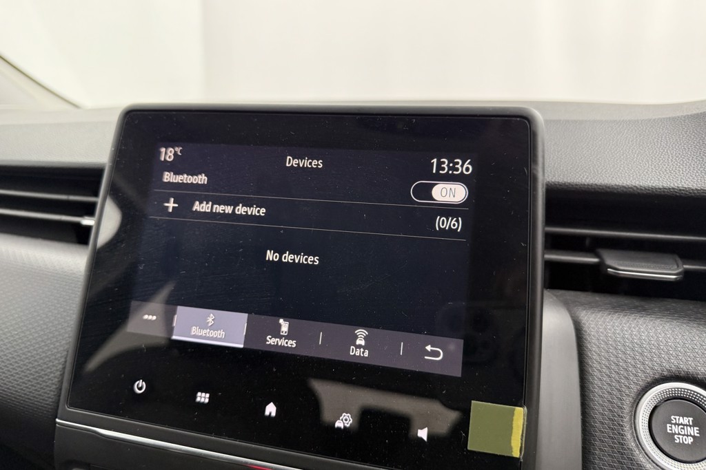 Renault Clio Iconic Manual Petrol Hatchback - Stock Number (1544962) - 9th supplementary image