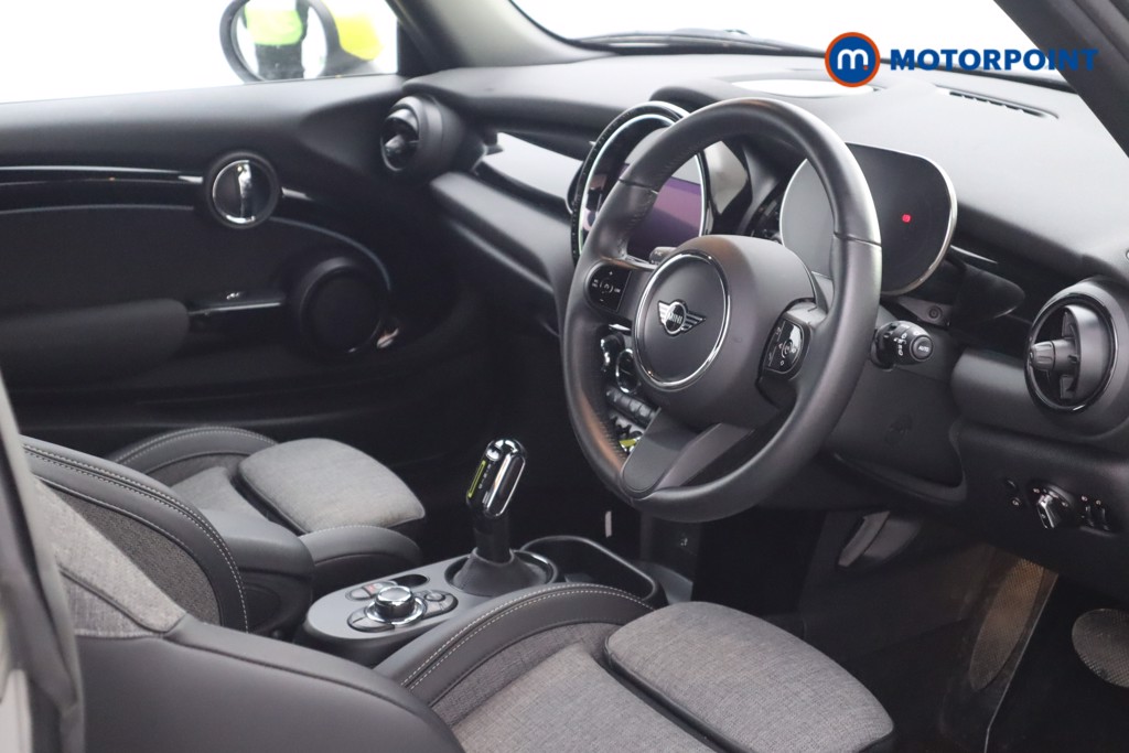 Mini Hatchback Cooper S Level 2 Automatic Electric Hatchback - Stock Number (1544963) - 2nd supplementary image