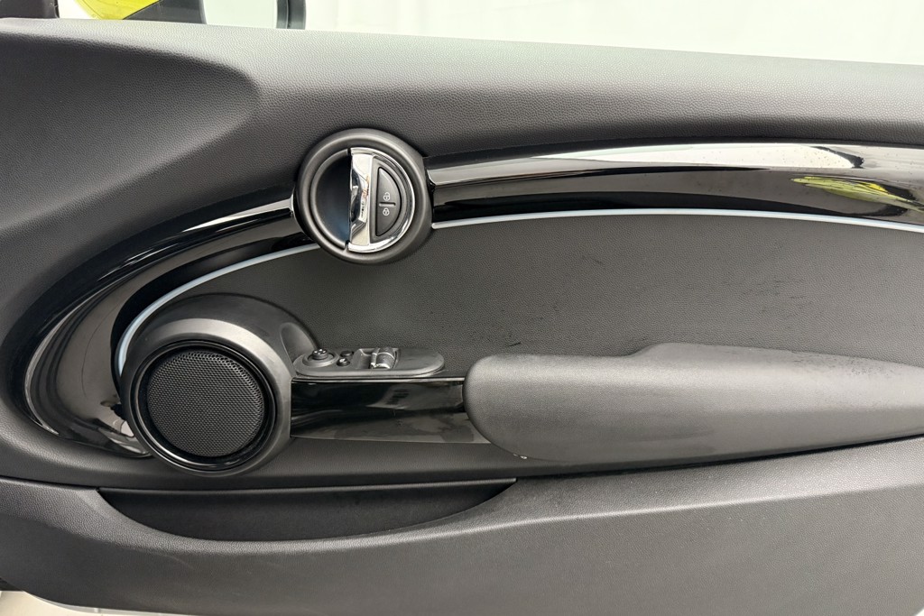 Mini Hatchback Cooper S Level 2 Automatic Electric Hatchback - Stock Number (1544963) - 15th supplementary image