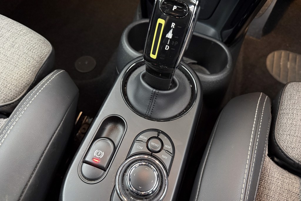 Mini Hatchback Cooper S Level 2 Automatic Electric Hatchback - Stock Number (1544963) - 30th supplementary image