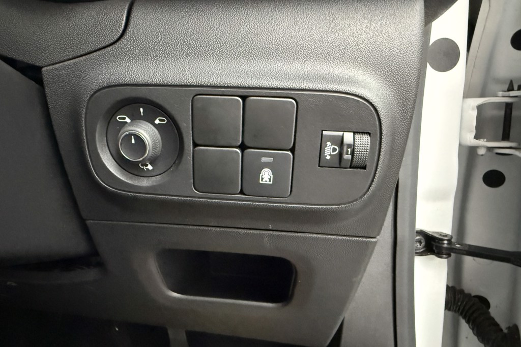 Citroen C3 Elle Manual Petrol Hatchback - Stock Number (1545422) - 15th supplementary image