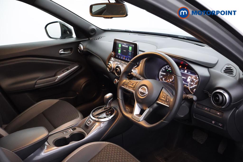 Nissan Juke N-Connecta Automatic Petrol SUV - Stock Number (1545550) - 9th supplementary image