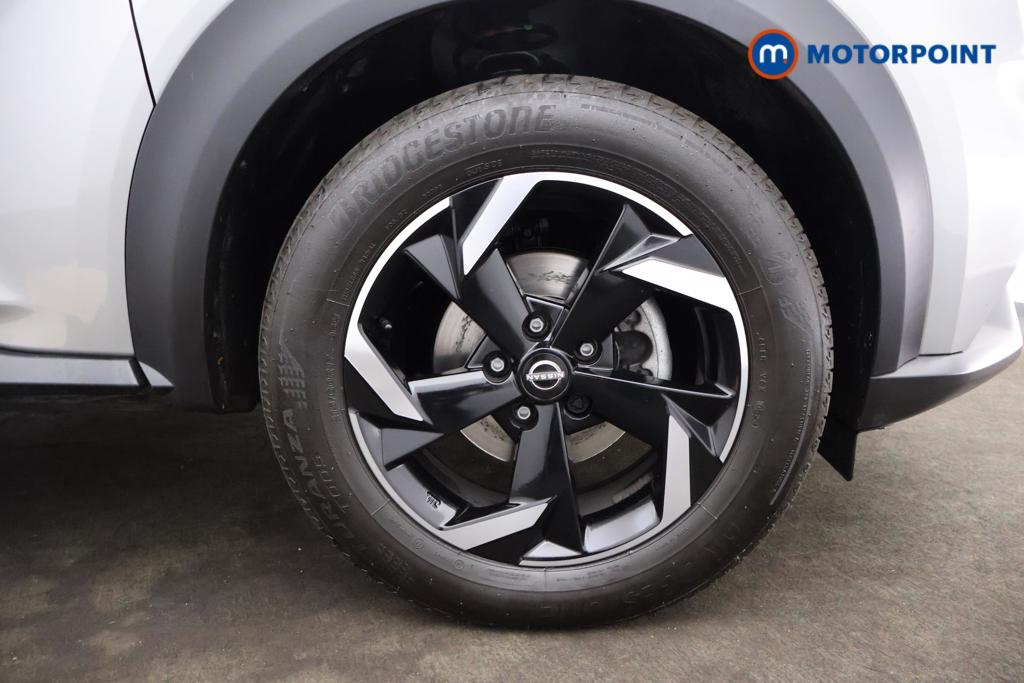 Nissan Juke N-Connecta Automatic Petrol SUV - Stock Number (1545550) - 18th supplementary image