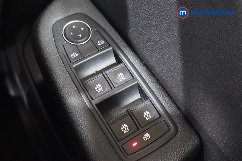 Renault Clio Evolution Manual Petrol Hatchback - Stock Number (1545737) - 13th supplementary image