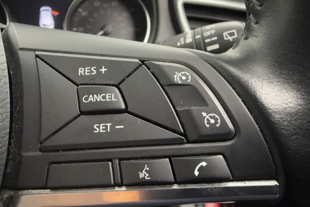 Nissan Qashqai Acenta Premium Manual Petrol SUV - Stock Number (1546549) - 4th supplementary image
