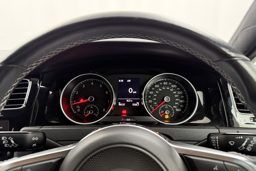 Volkswagen Golf R-Line Manual Petrol Hatchback - Stock Number (1546638) - 6th supplementary image