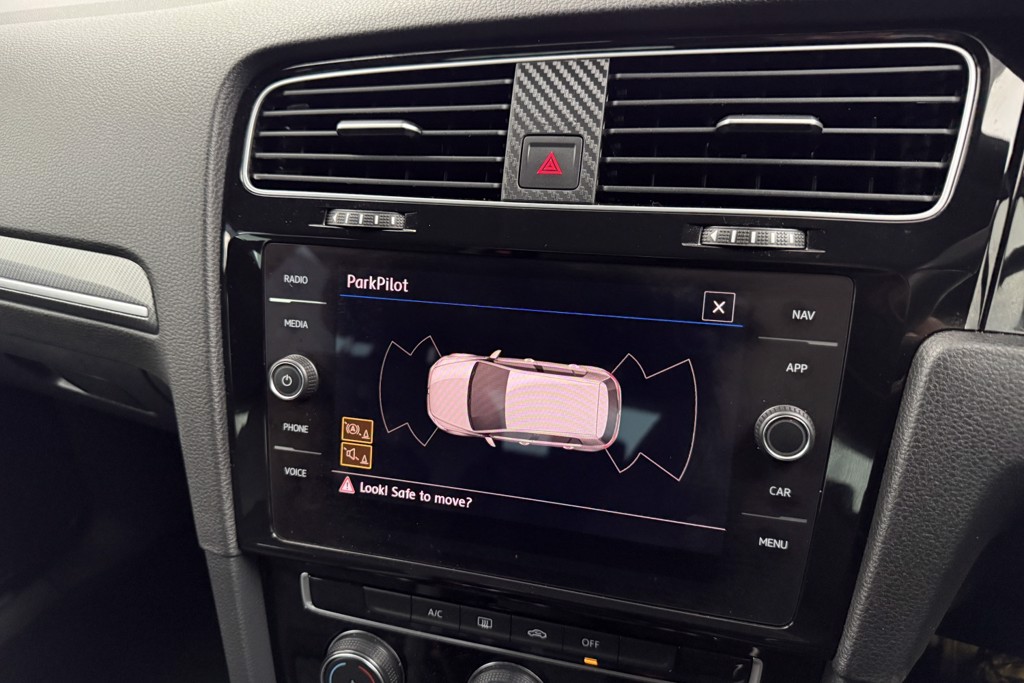 Volkswagen Golf R-Line Manual Petrol Hatchback - Stock Number (1546638) - 14th supplementary image