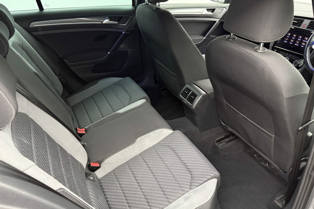 Volkswagen Golf R-Line Manual Petrol Hatchback - Stock Number (1546638) - 22nd supplementary image