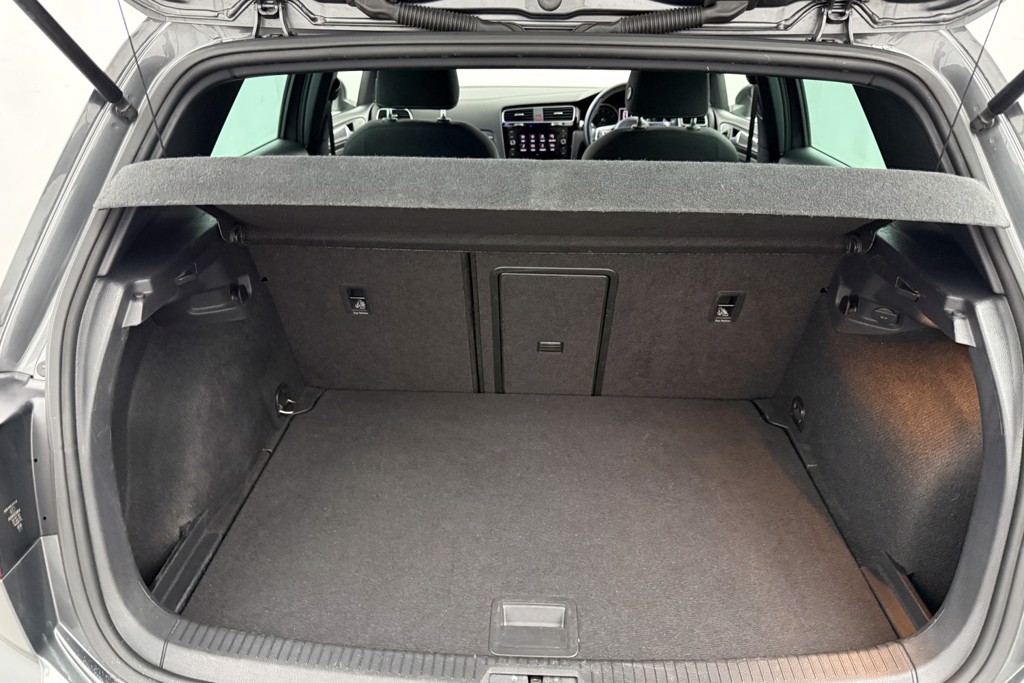 Volkswagen Golf R-Line Manual Petrol Hatchback - Stock Number (1546638) - 27th supplementary image