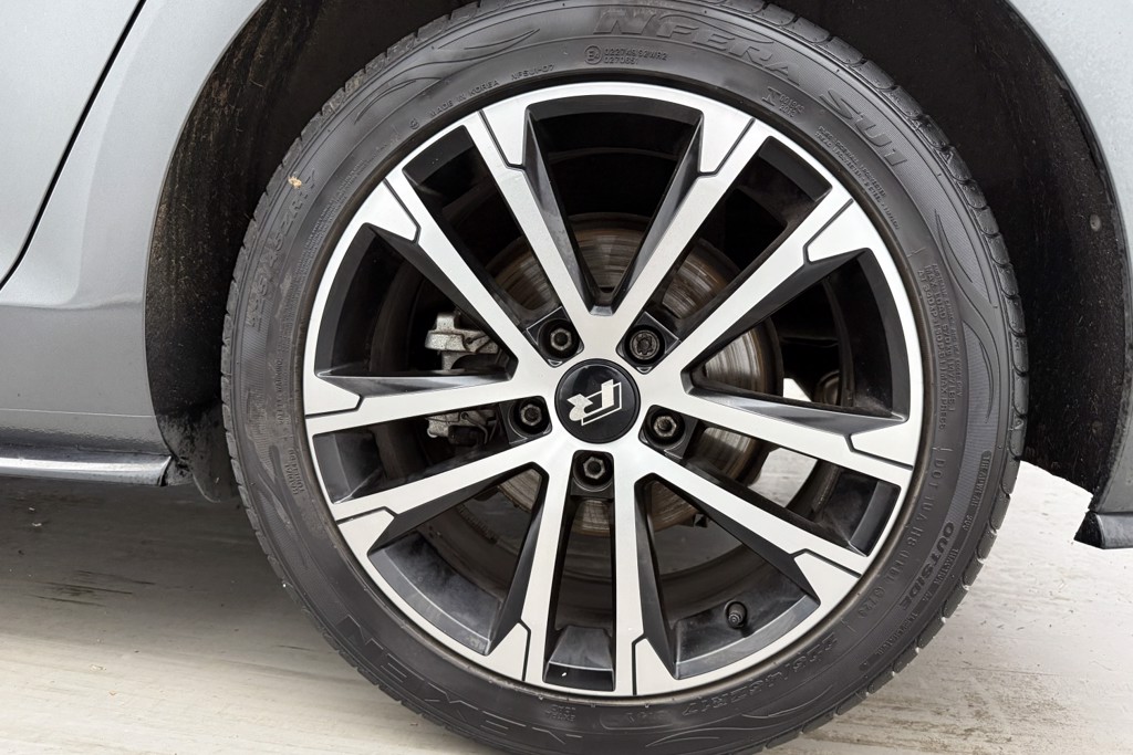 Volkswagen Golf R-Line Manual Petrol Hatchback - Stock Number (1546638) - 31st supplementary image